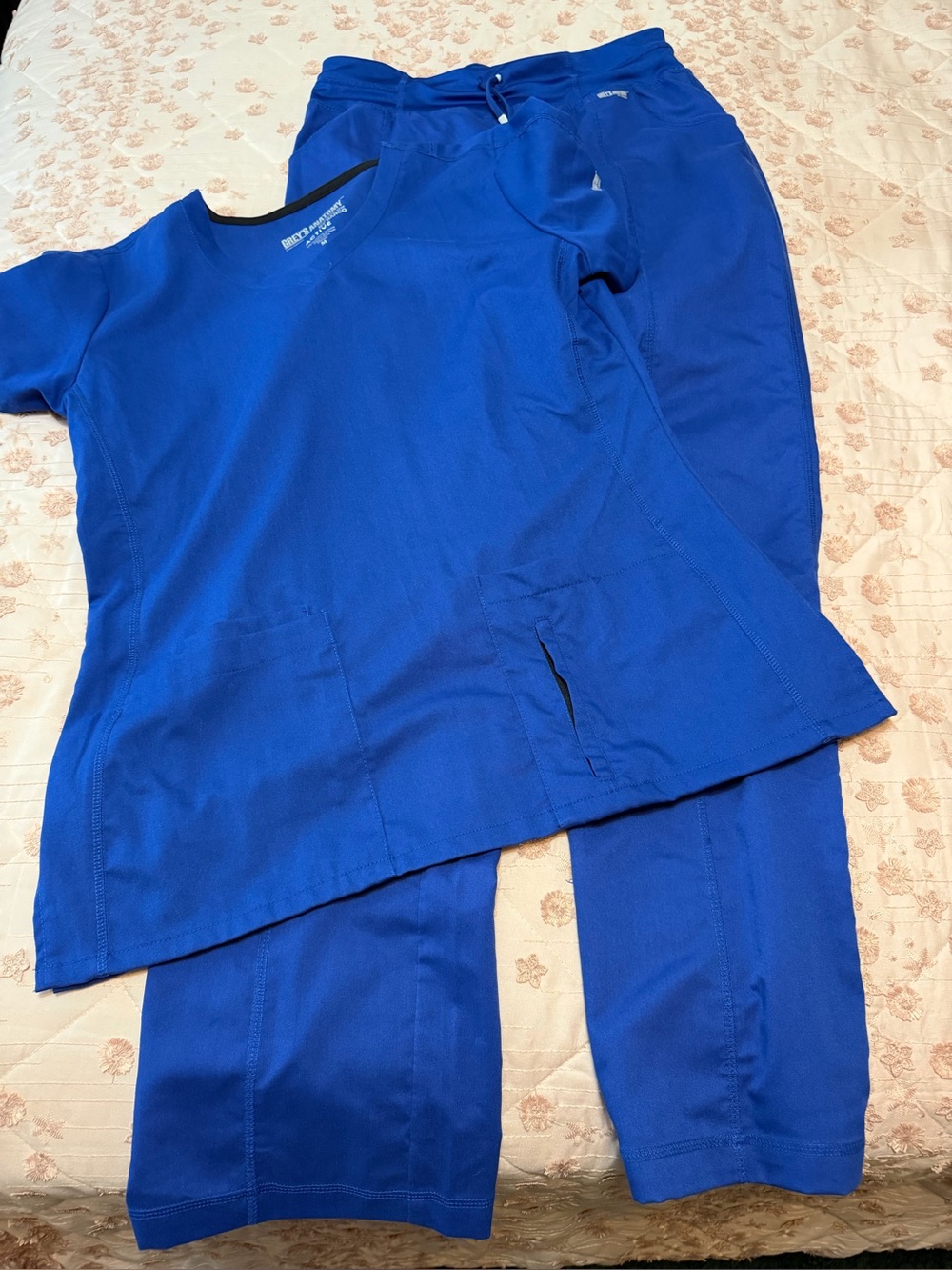 Grey's Anatomy Active Scrub Set - Royal Blue V-Neck Top (M) & Pants (ST - Small